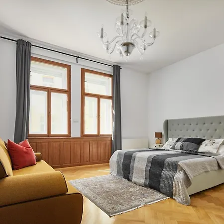 Days - With Balcony And Amazing View In The Old Town Appartement *